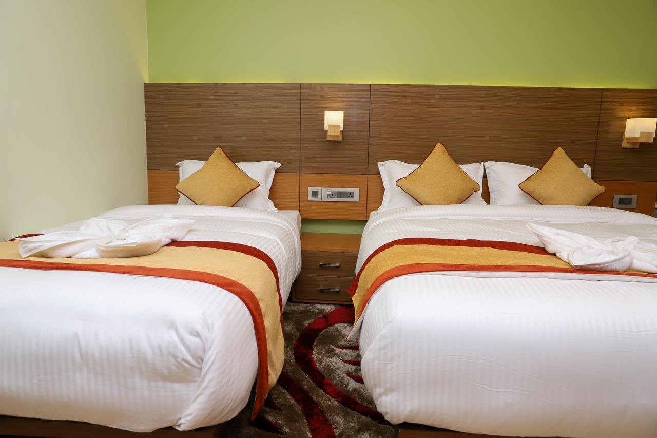 Retro Hotel And Spa Катманду Екстериор снимка